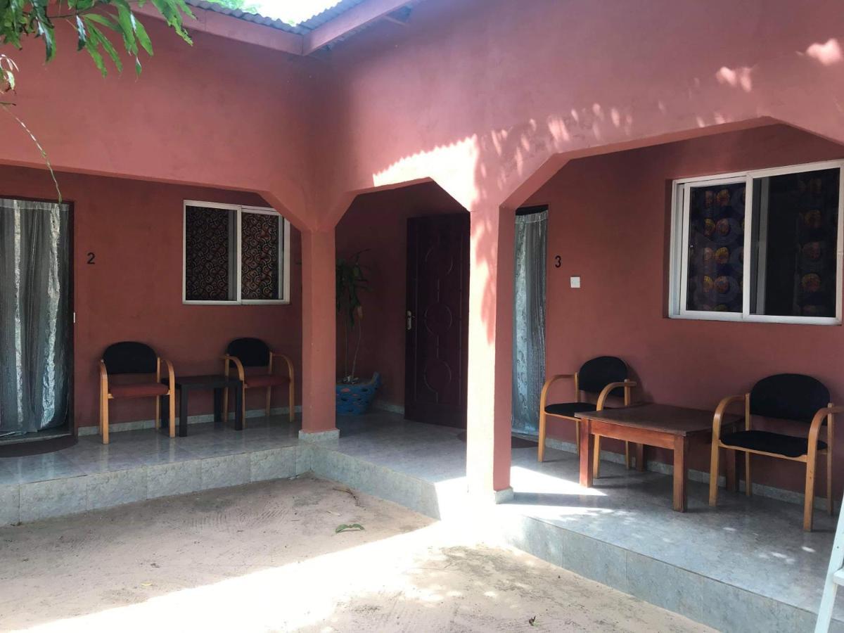 The Gunjur Project Lodge Exterior photo